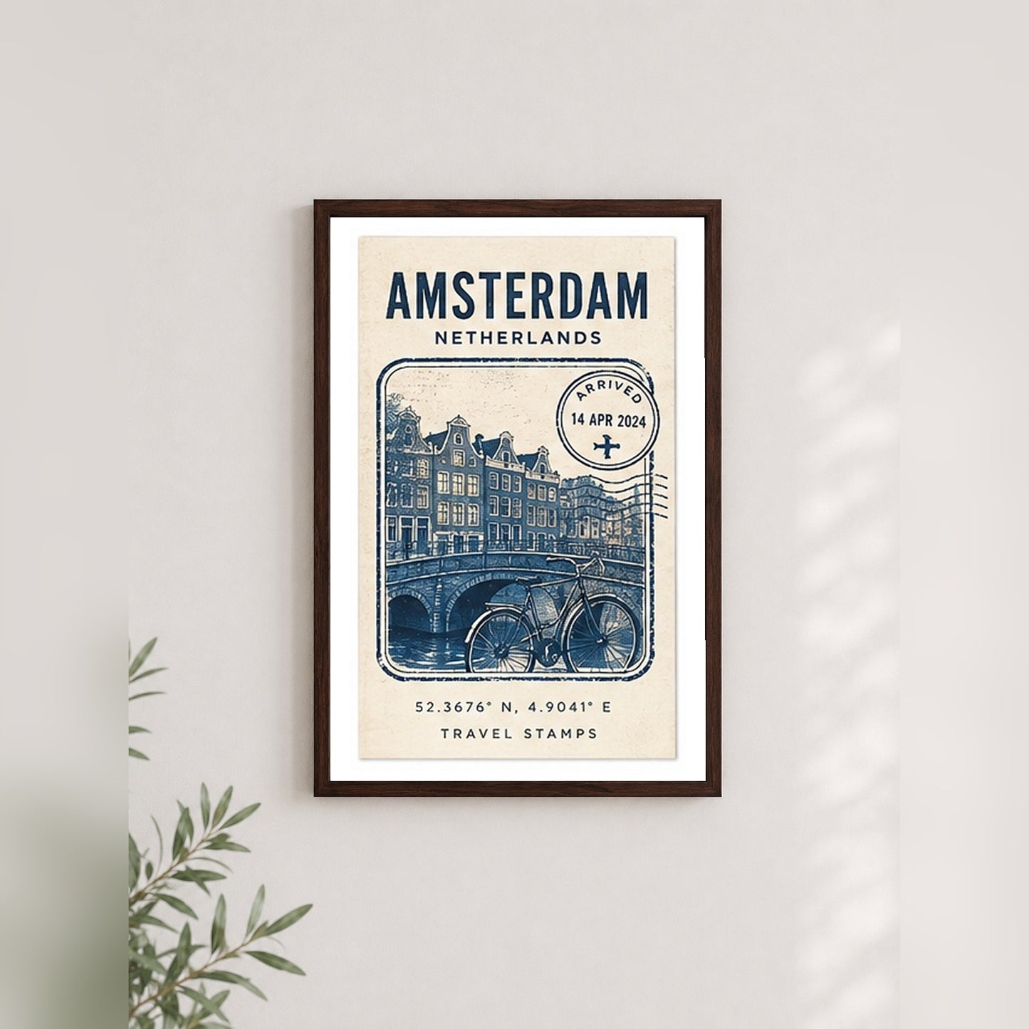 Amsterdam'da Bir Anı – Vintage Çerçeveli Poster — Ceviz — Paspartulu — TabloLab