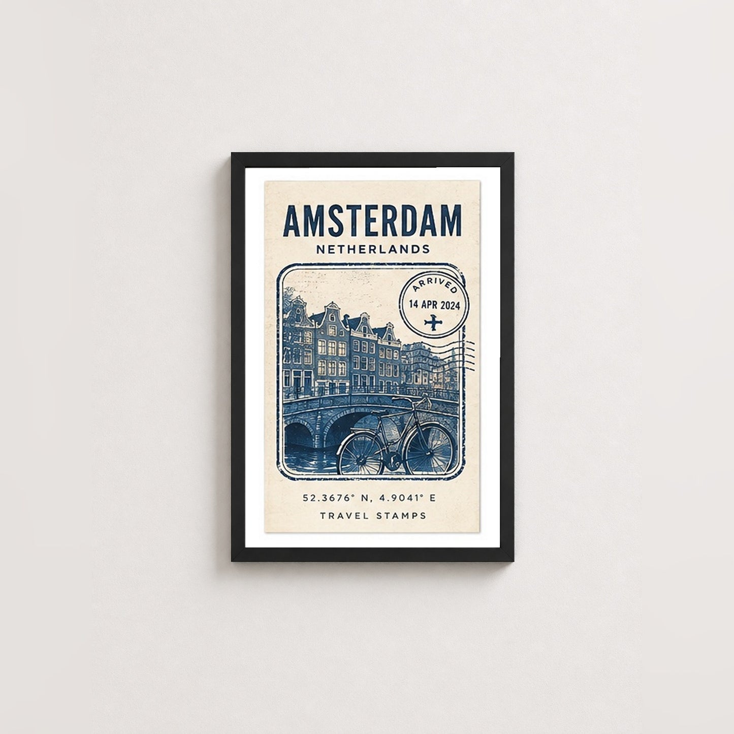Amsterdam'da Bir Anı – Vintage Çerçeveli Poster — Siyah — Paspartulu — TabloLab