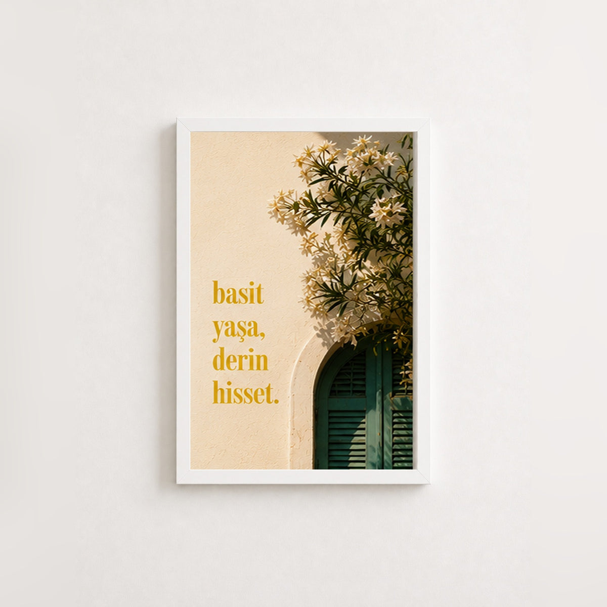 Doğanın Zarafeti – Modern Çerçeveli Poster — Beyaz — Tam Baskı — TabloLab