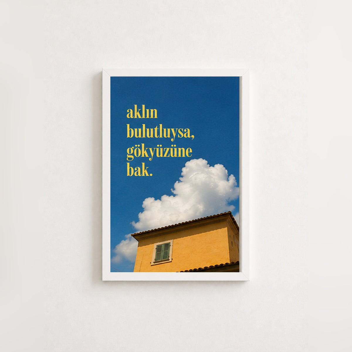 Gökyüzüne Bak – Modern Çerçeveli Poster — Beyaz — Tam Baskı — TabloLab