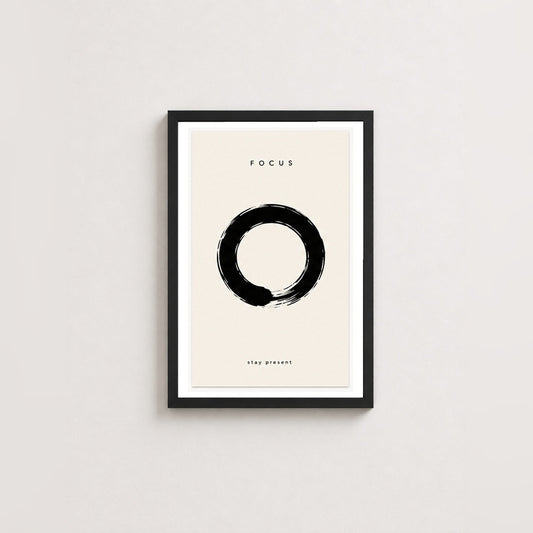 Odağın Dairesi – Minimal Çerçeveli Poster — Siyah — Paspartulu — TabloLab