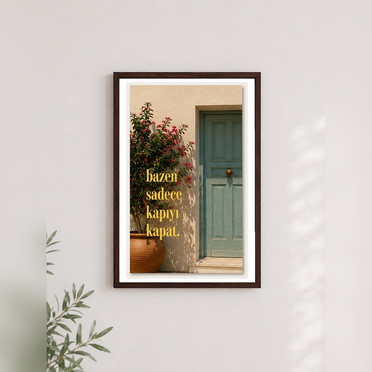Ruhani Kaçış – Fotoğraf Çerçeveli Poster — Ceviz — Beyaz Kenarlı — TabloLab