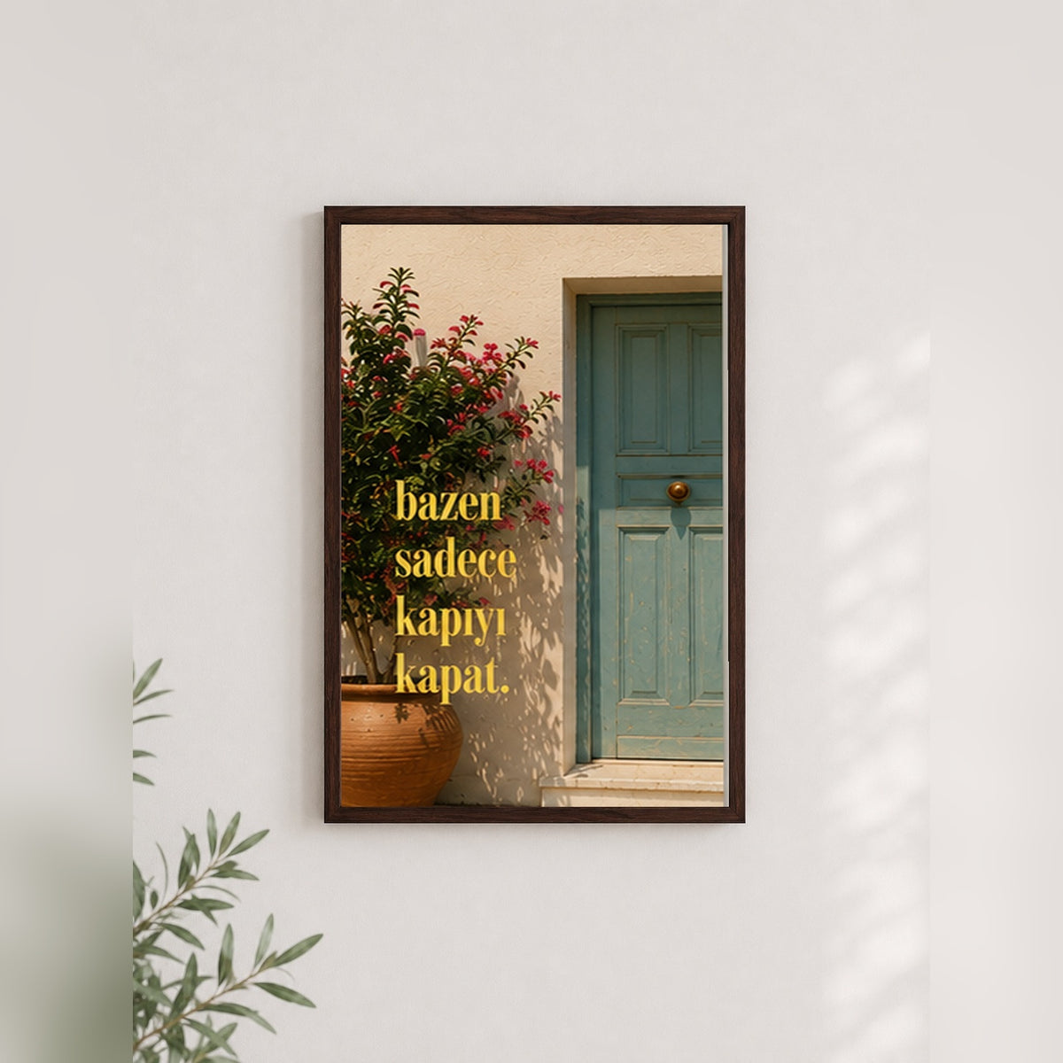 Ruhani Kaçış – Fotoğraf Çerçeveli Poster — Ceviz — Tam Baskı — TabloLab