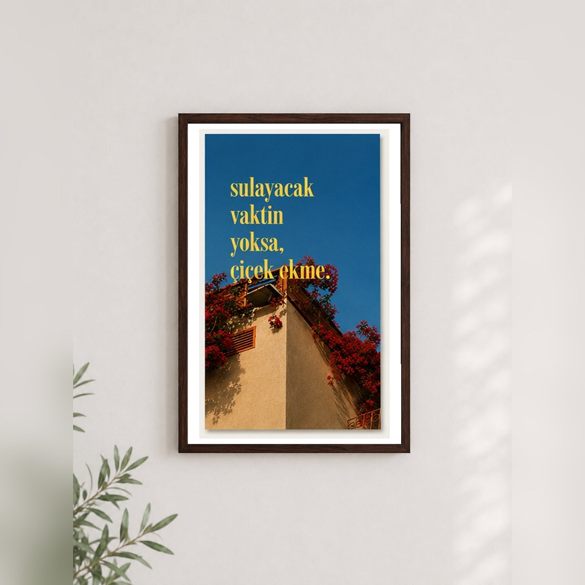 Zamanın Önemi – Modern Çerçeveli Poster — Ceviz — Beyaz Kenarlı — TabloLab